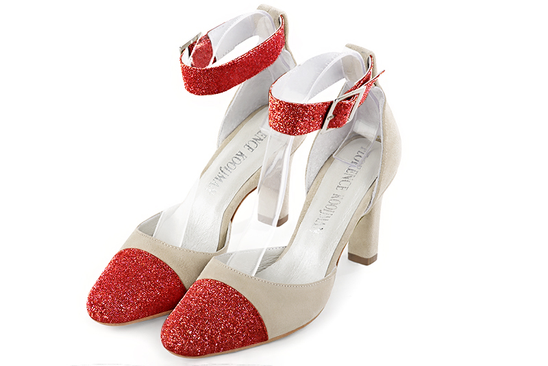 Chaussure femme à brides : Chaussure côtés ouverts bride cheville couleur rouge coquelicot et blanc ivoire. Bout rond. Talon haut trotteur Vue avant - Florence KOOIJMAN