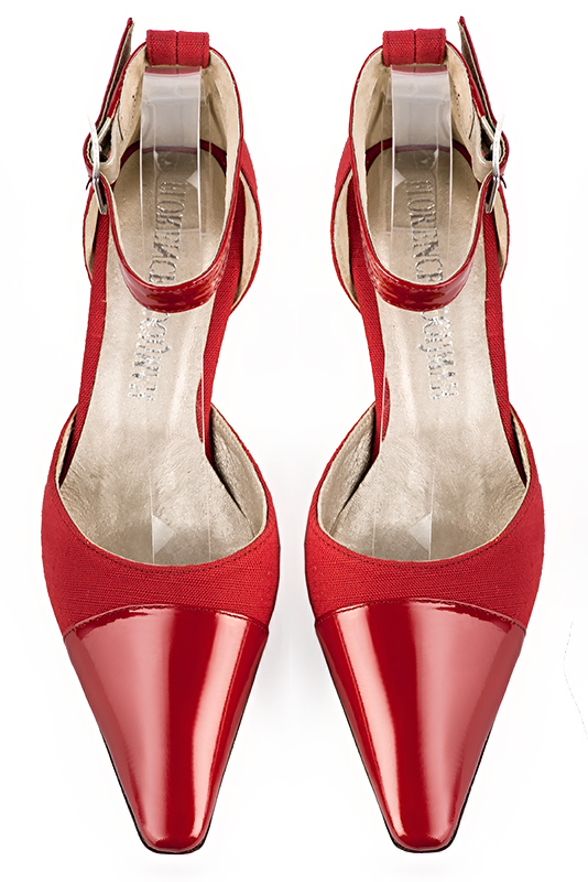 Chaussure femme à brides : Chaussure côtés ouverts bride cheville couleur rouge coquelicot. Bout effilé. Petit talon trotteur. Vue du dessus - Florence KOOIJMAN