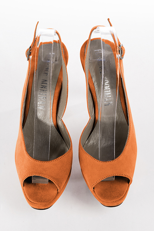 Sandale femme : Sandale soirées et cérémonies couleur orange abricot. Bout rond. Talon très haut fin. Plateforme à l'avant. Vue du dessus - Florence KOOIJMAN