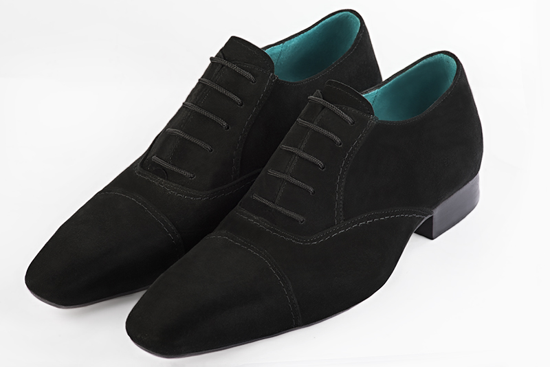 Chaussures homme à lacets type derbies ou richelieux :  couleur noir mat.. Bout carré. Semelle cuir talon plat Vue avant - Florence KOOIJMAN