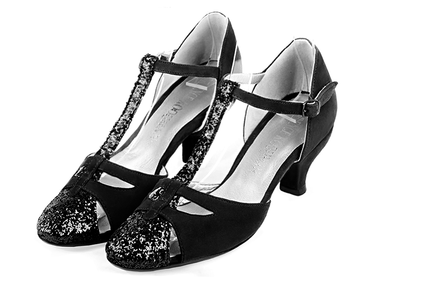 Chaussure femme à brides : Salomé côtés ouverts couleur noir brillant. Bout rond. Talon mi-haut bobine Vue avant - Florence KOOIJMAN
