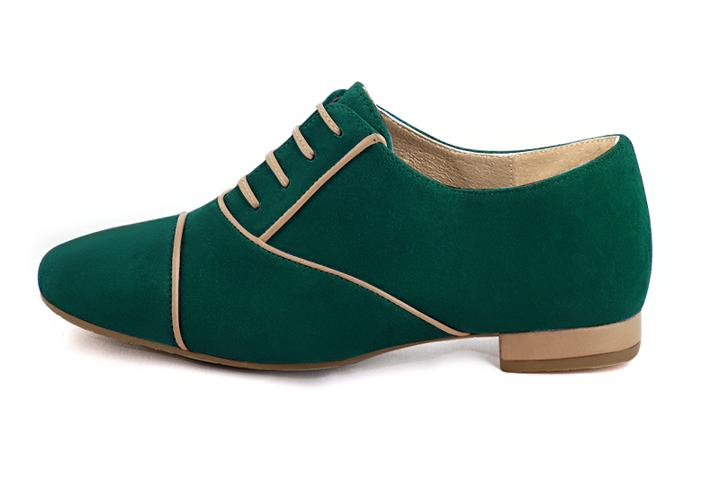 Chaussure femme à lacets : Derby élégant et raffiné couleur vert bouteille et marron caramel. Bout rond. Talon plat bottier. Vue de profil - Florence KOOIJMAN