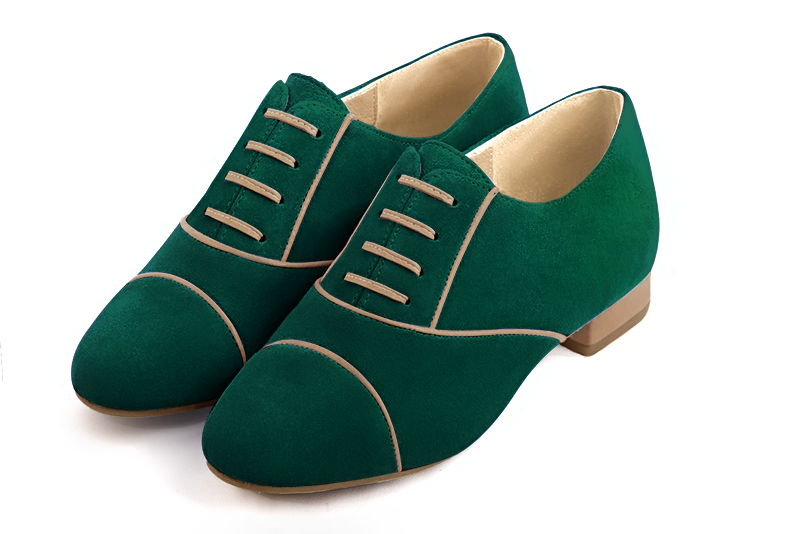 Chaussure femme à lacets : Derby élégant et raffiné couleur vert bouteille et marron caramel. Bout rond. Talon plat bottier Vue avant - Florence KOOIJMAN