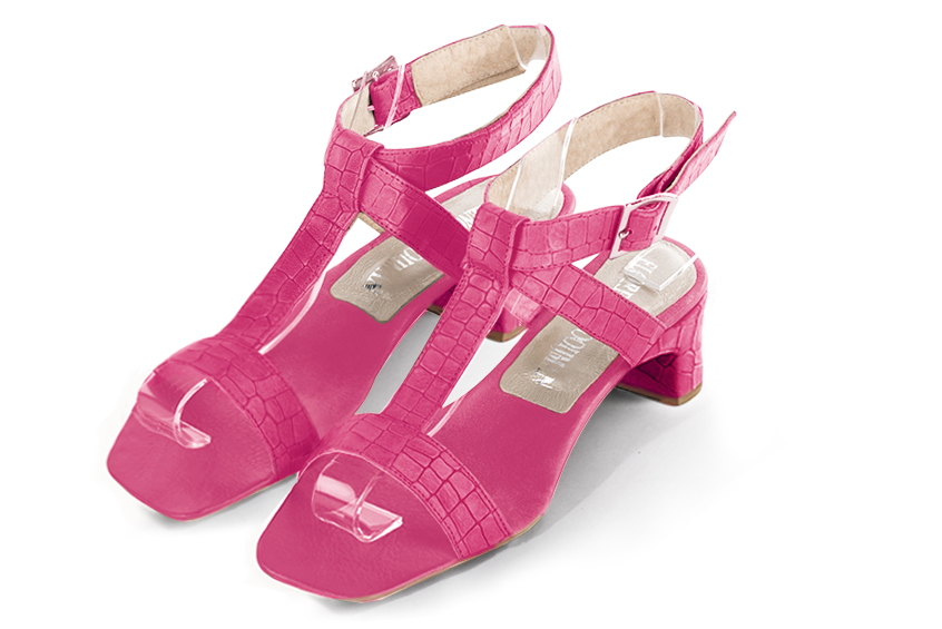 Sandale femme : Sandale soirées et cérémonies couleur rose fuchsia. Bout carré. Petit talon trotteur Vue avant - Florence KOOIJMAN