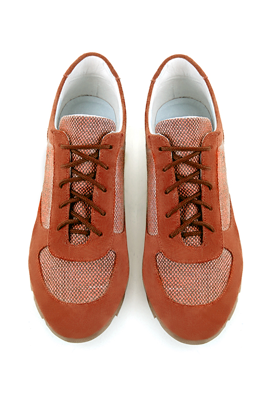 Basket femme habillée :  couleur orange corail.. Doublure cuir. Vue du dessus - Florence KOOIJMAN