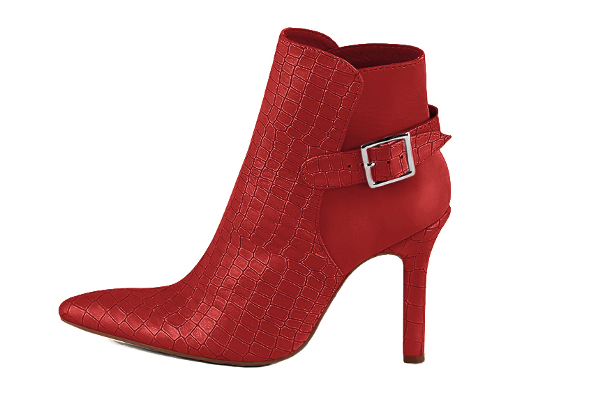 Boots femme : Boots avec des boucles à l'arrière couleur rouge coquelicot. Bout effilé. Talon très haut fin. Vue de profil - Florence KOOIJMAN