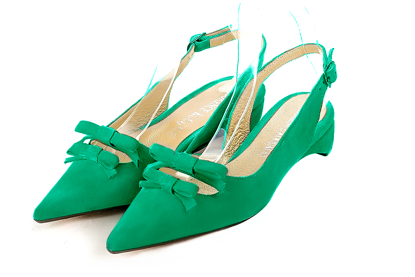 Chaussure femme à brides :  couleur vert émeraude. Bout pointu. Talon plat trotteur Vue avant - Florence KOOIJMAN
