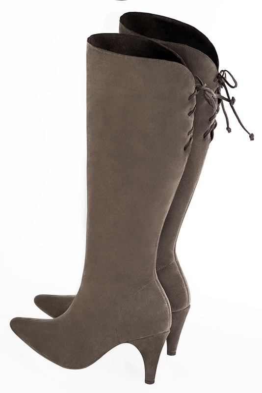 Bottes tendance Florence KOOIJMAN - Bottes d'été, sur talon moyen, en daim taupe.