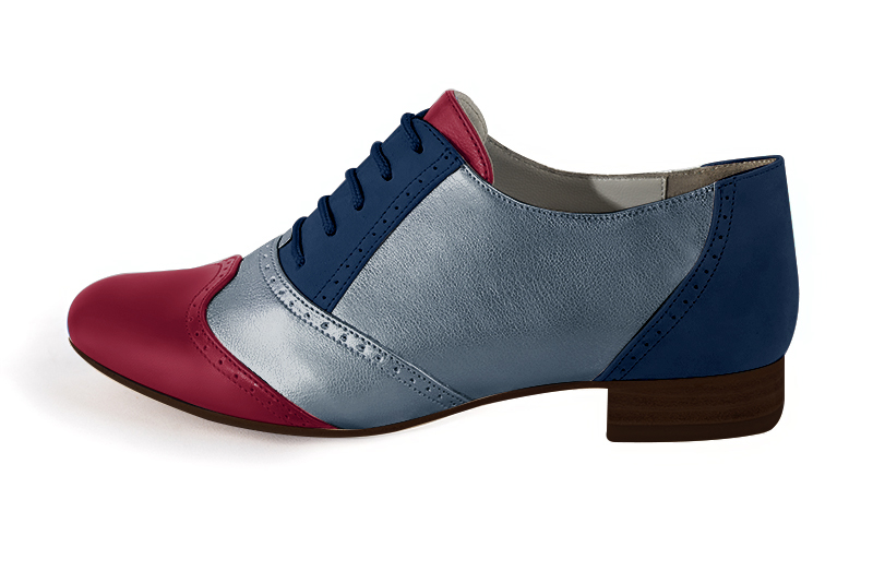 Chaussure femme à lacets : Derby original couleur rouge bordeaux et bleu denim.. Vue de profil - Florence KOOIJMAN