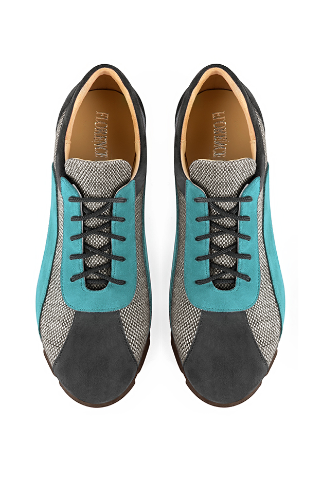 Basket femme habillée : Sneaker urbain tricolore couleur gris acier et bleu lagon. Semelle fine. Doublure cuir. Vue du dessus - Florence KOOIJMAN