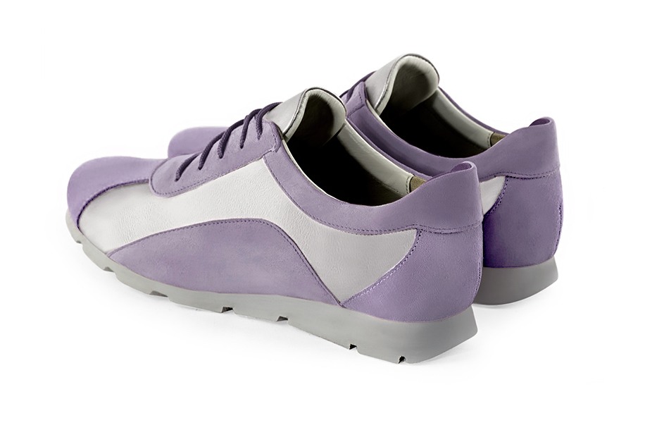 Basket femme habillée : Sneaker urbain tricolore couleur violet parme et argent platine. Semelle fine. Doublure cuir. Vue arrière - Florence KOOIJMAN