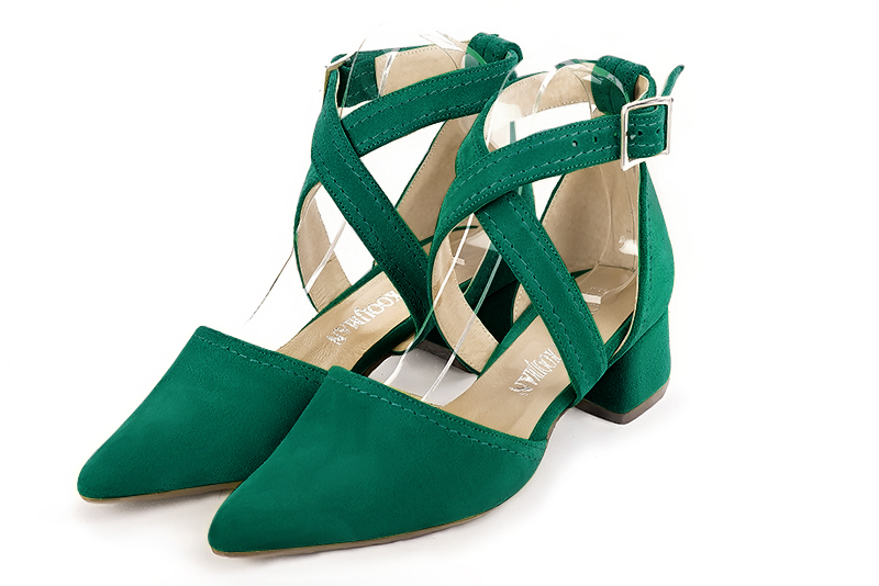 Chaussure femme à brides : Chaussure côtés ouverts brides croisées couleur vert émeraude. Bout effilé. Petit talon évasé Vue avant - Florence KOOIJMAN
