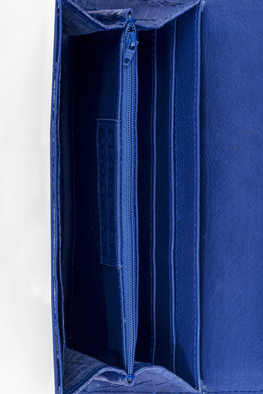 Portefeuille femme bleu électrique haut de gamme. Personnalisation. Vue du dessus - Florence KOOIJMAN