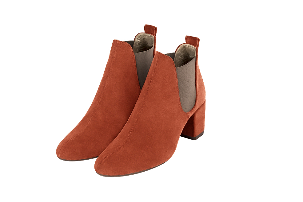 Boots femme : Boots élastiques sur les côtés couleur orange corail et marron taupe. Bout rond. Talon mi-haut bottier Vue avant - Florence KOOIJMAN
