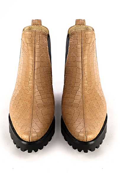 Boots femme : Boots élastiques sur les côtés couleur beige camel et noir mat. Bout rond. Semelle gomme petit talon. Vue du dessus - Florence KOOIJMAN
