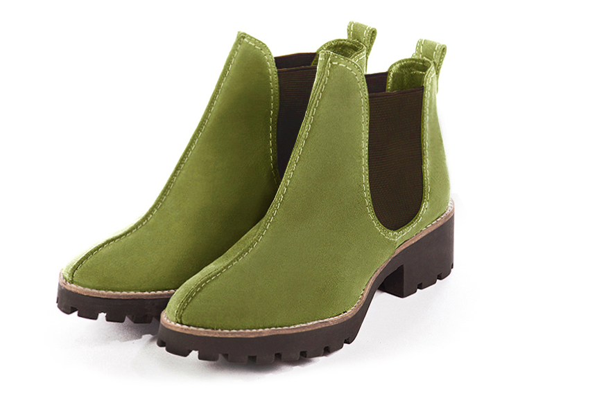 Boots femme : Boots élastiques sur les côtés couleur vert pistache et marron chocolat. Bout rond. Semelle gomme petit talon Vue avant - Florence KOOIJMAN