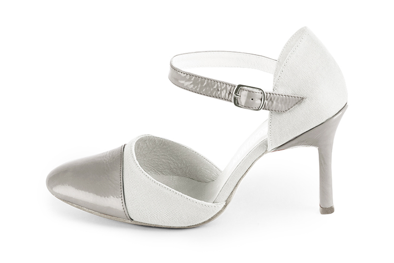 Chaussure femme à brides : Chaussure côtés ouverts bride cou-de-pied couleur gris perle et blanc pur. Bout rond. Talon très haut fin. Vue de profil - Florence KOOIJMAN