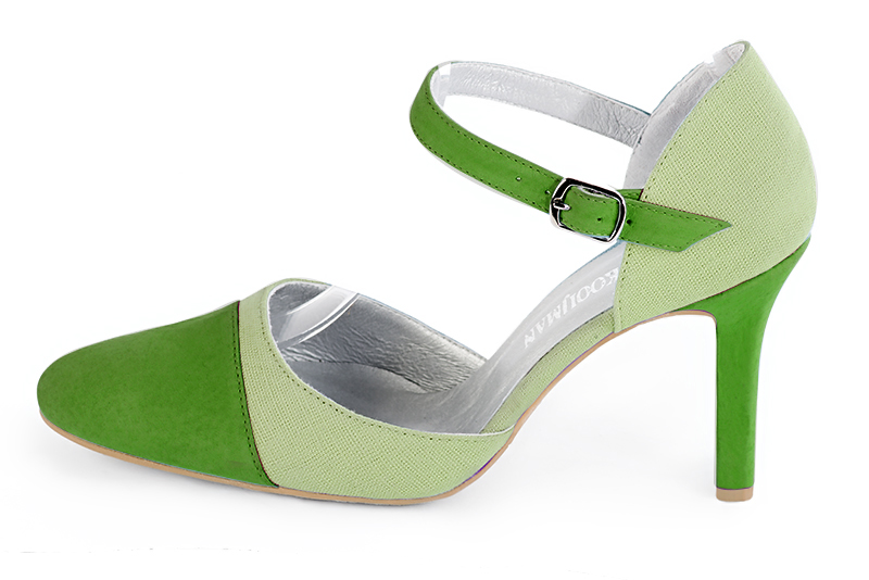 Chaussure femme à brides : Chaussure côtés ouverts bride cou-de-pied couleur vert anis. Bout rond. Talon très haut fin. Vue de profil - Florence KOOIJMAN