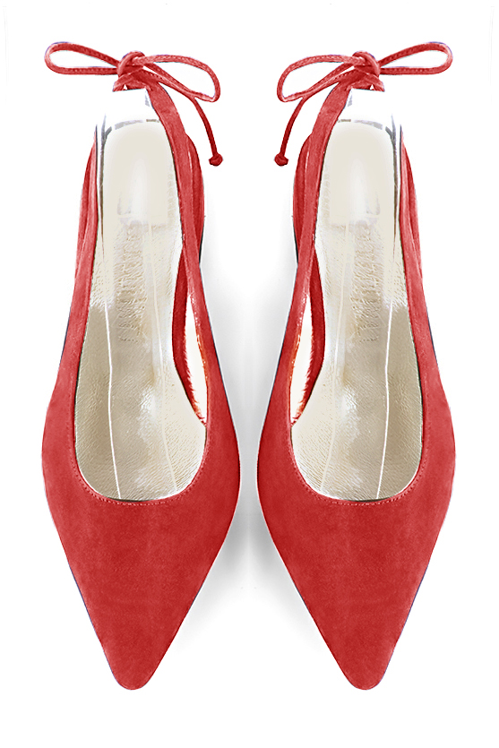 Chaussure femme à brides :  couleur rouge coquelicot. Bout pointu. Talon plat évasé. Vue du dessus - Florence KOOIJMAN
