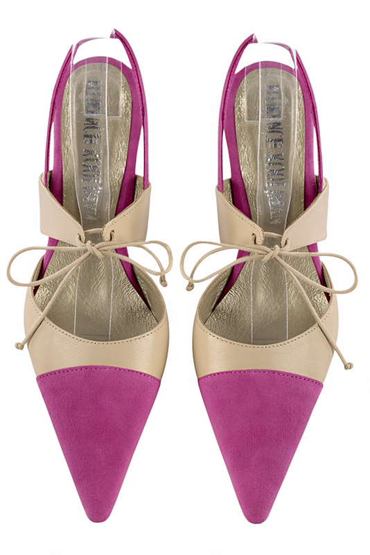 Chaussure femme à brides : Chaussure arrière ouvert avec une bride sur le cou-de-pied couleur rose pivoine et beige vanille. Bout pointu. Talon haut fin. Vue du dessus - Florence KOOIJMAN