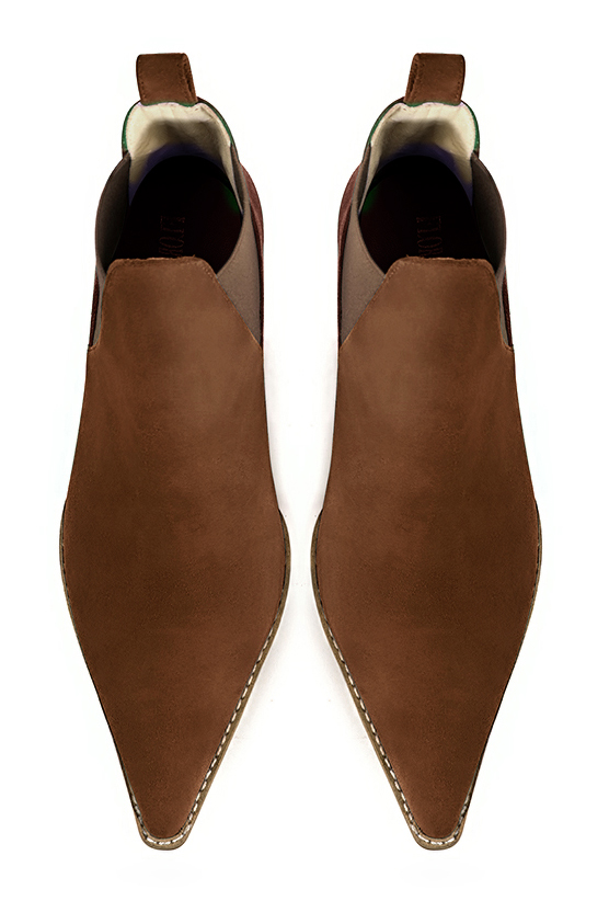 Boots femme : Boots élastiques sur les côtés couleur marron caramel. Bout pointu. Talon mi-haut conique. Vue du dessus - Florence KOOIJMAN