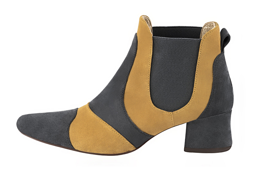 Boots femme : Boots bicolores élastiques sur les côtés couleur gris acier et jaune ocre. Bout rond. Petit talon évasé. Vue de profil - Florence KOOIJMAN