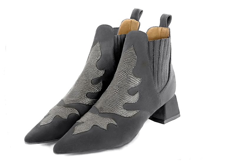 Boots femme : Boots bicolores élastiques sur les côtés couleur gris acier. Bout pointu. Petit talon évasé Vue avant - Florence KOOIJMAN