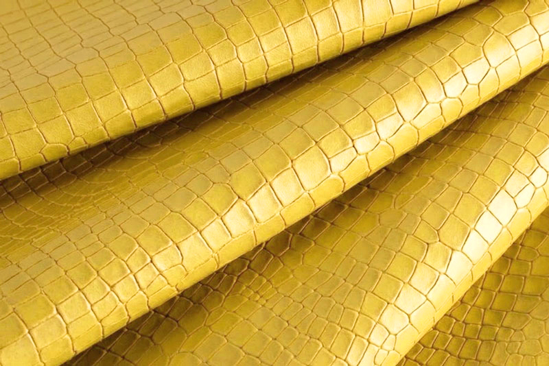 Cuir impression crocodile jaune jaune pour escarpins, pochettes, baskets, bottines, bottes - Florence KOOIJMAN