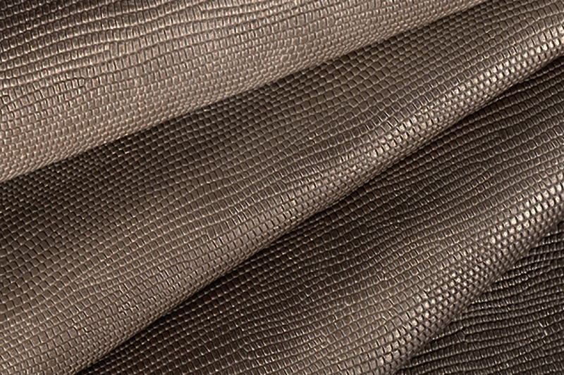 Cuir métallisé : Lézard Magnetic beige mastic - Personnalisation Florence KOOIJMAN