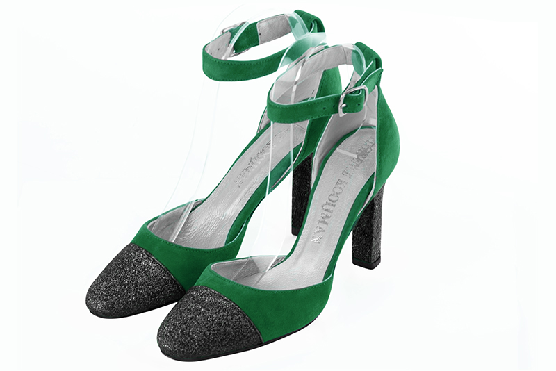 Chaussure femme à brides : Chaussure côtés ouverts bride cheville couleur noir brillant et vert émeraude. Bout rond. Talon très haut trotteur Vue avant - Florence KOOIJMAN