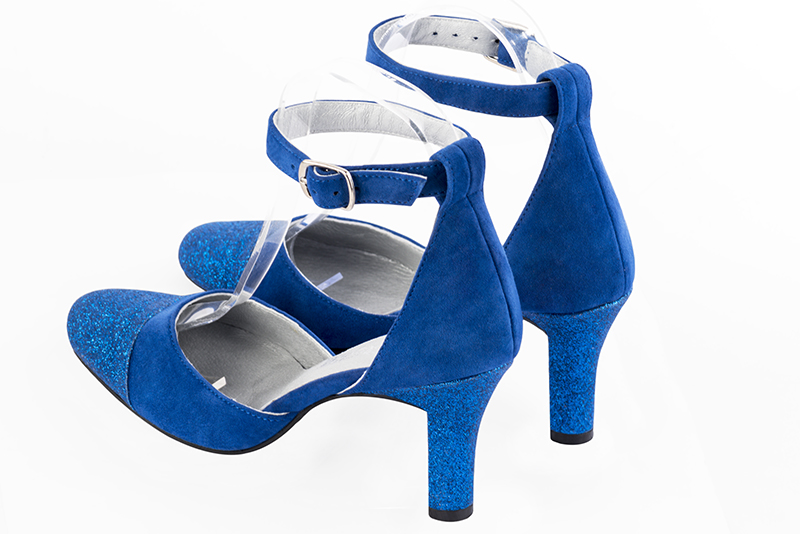 Chaussure femme à brides : Chaussure côtés ouverts bride cheville couleur bleu électrique. Bout rond. Talon haut trotteur. Vue arrière - Florence KOOIJMAN