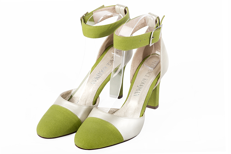Chaussure femme à brides : Chaussure côtés ouverts bride cheville couleur vert anis et blanc cassé. Bout rond. Talon haut trotteur Vue avant - Florence KOOIJMAN