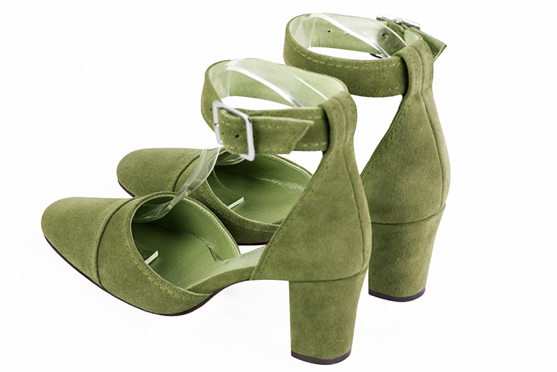 Chaussure femme à brides : Chaussure côtés ouverts bride cheville couleur vert pistache. Bout rond. Talon mi-haut bottier. Vue arrière - Florence KOOIJMAN
