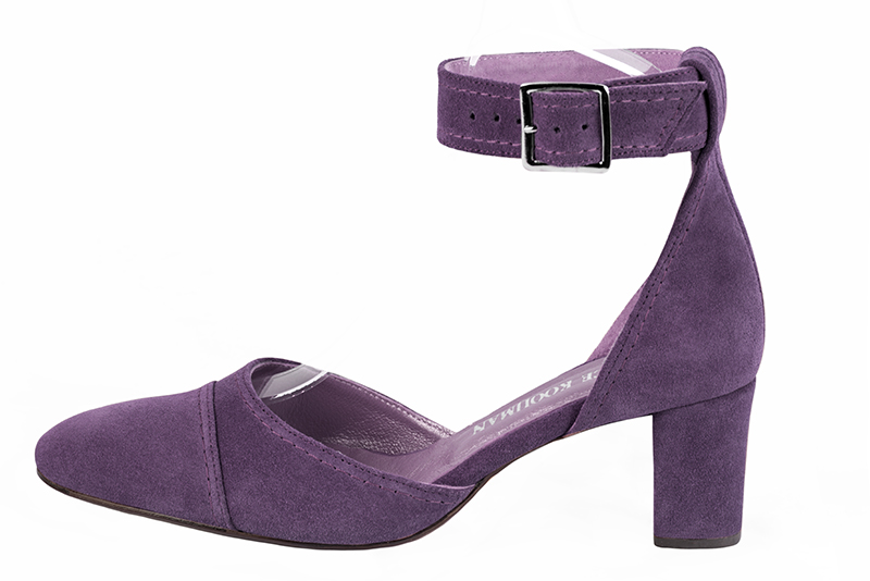 Chaussure femme à brides : Chaussure côtés ouverts bride cheville couleur violet améthyste. Bout rond. Talon mi-haut bottier. Vue de profil - Florence KOOIJMAN