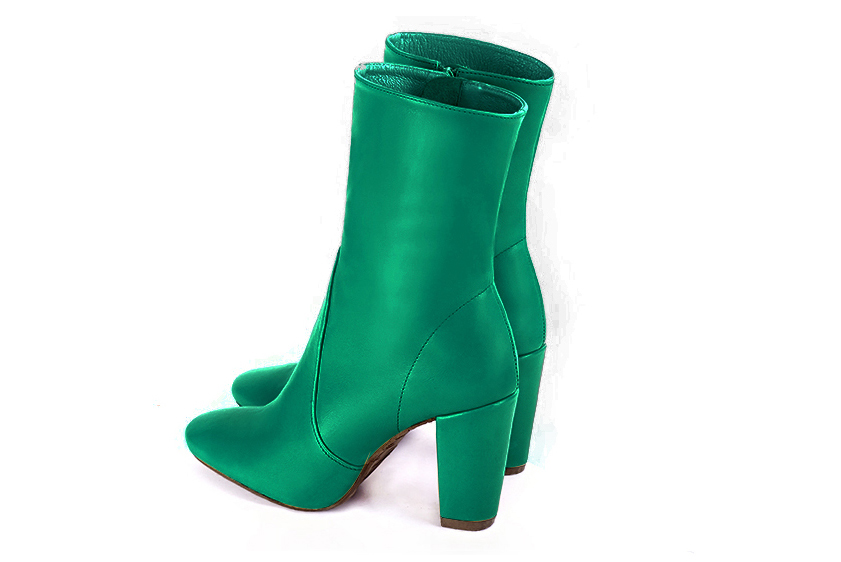 Boots femme : Boots fermeture éclair à l'intérieur couleur vert émeraude. Bout rond. Talon haut bottier. Vue arrière - Florence KOOIJMAN