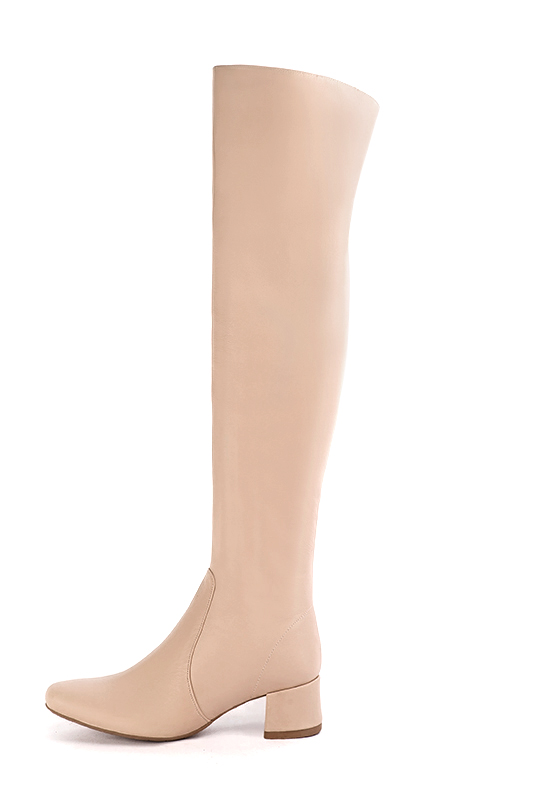 Cuissarde femme : Cuissardes femme en cuir sur mesures couleur rose poudré. Bout rond. Petit talon évasé. Vue de profil - Florence KOOIJMAN