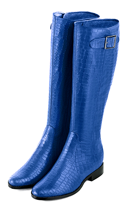 Bottes femme cavalières élégantes et raffinées, réalisées sur mesure, coloris bleu électrique. Bout rond. Semelle cuir plat. Mollets fins ou larges. Personnalisation : Choix des cuirs, des couleurs et des talons. - Florence KOOIJMAN