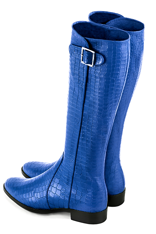 Botte femme : Bottes femme cavalières sur mesures couleur bleu électrique. Bout rond. Semelle cuir talon plat. Vue arrière - Florence KOOIJMAN