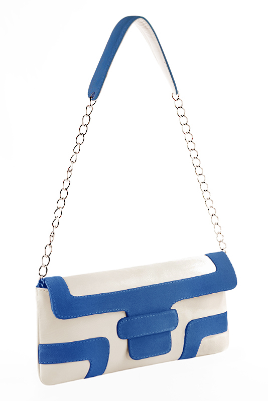 Petit sac baguette habillé femme en cuir blanc cassé et bleu électrique - Vue porté
