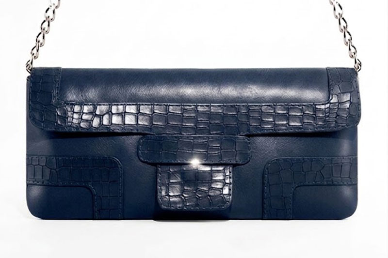 Petit sac baguette habillé femme en cuir bleu marine - Vue de profil