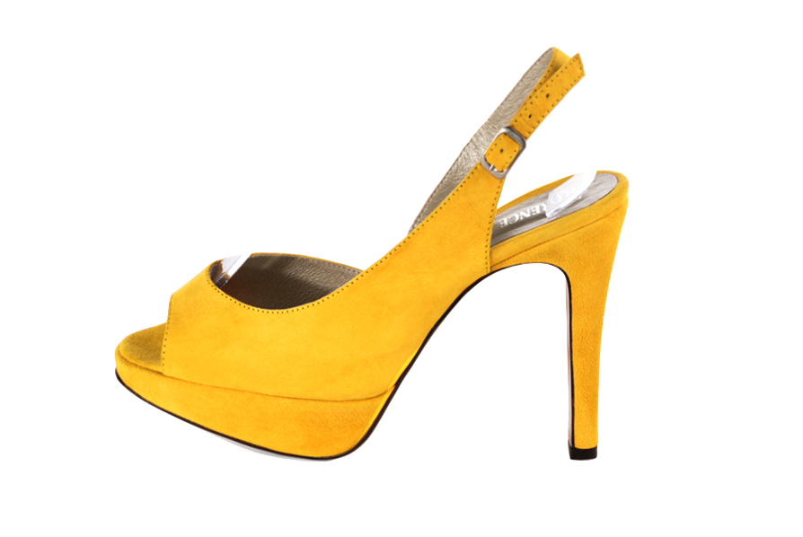 Sandales élégantes et raffinées pour soirées et cérémonies, coloris jaune soleil. Bout rond. Très haut. Talon fin. Plateforme à l'avant. Cérémonie, soirée, cocktail, évènementiel. Personnalisation : Choix des cuirs, 
                des couleurs et des talons. Petites et grandes pointures. - Florence KOOIJMAN