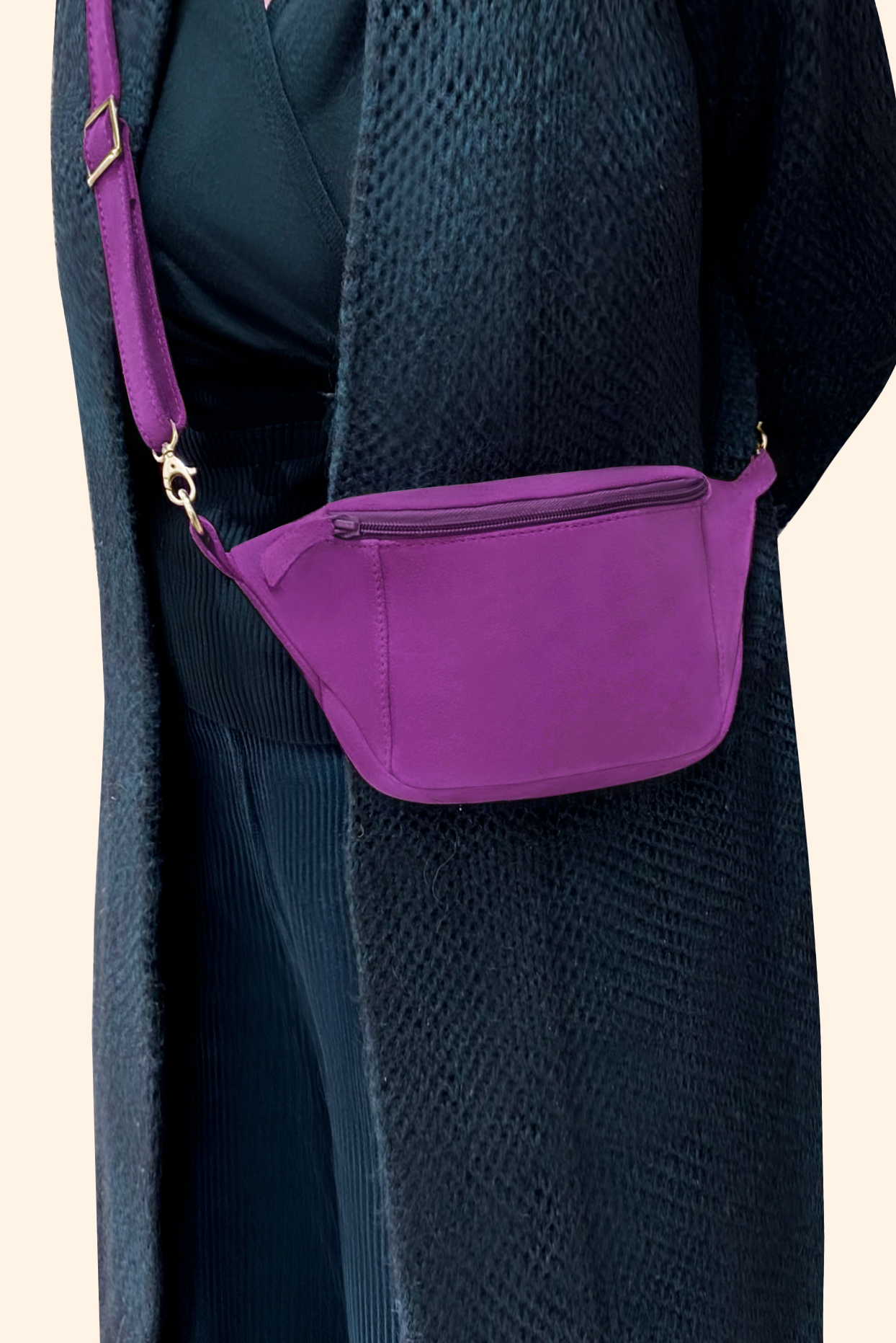 Petit sac à main habillé cuir violet mauve - Vue porté