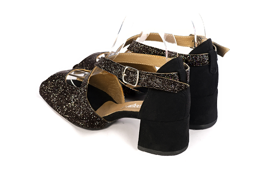 Sandales habillées femme brides croisées arrière fermé en noir brillant et noir mat à talon évasé de 4.5 cm et bout rond - Vue arrière