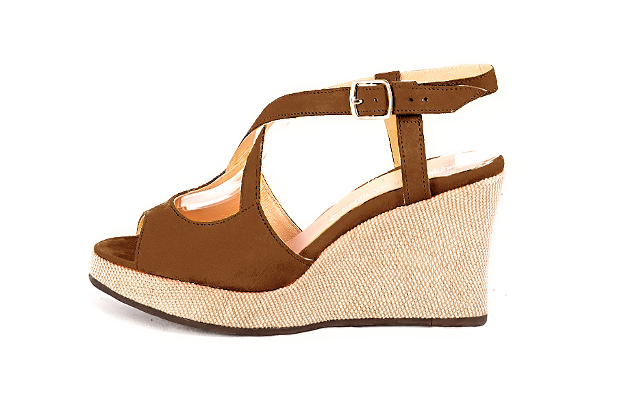 Sandales femme brides croisées ouvertes à l'arrière marron caramel. .  - Vue de profil