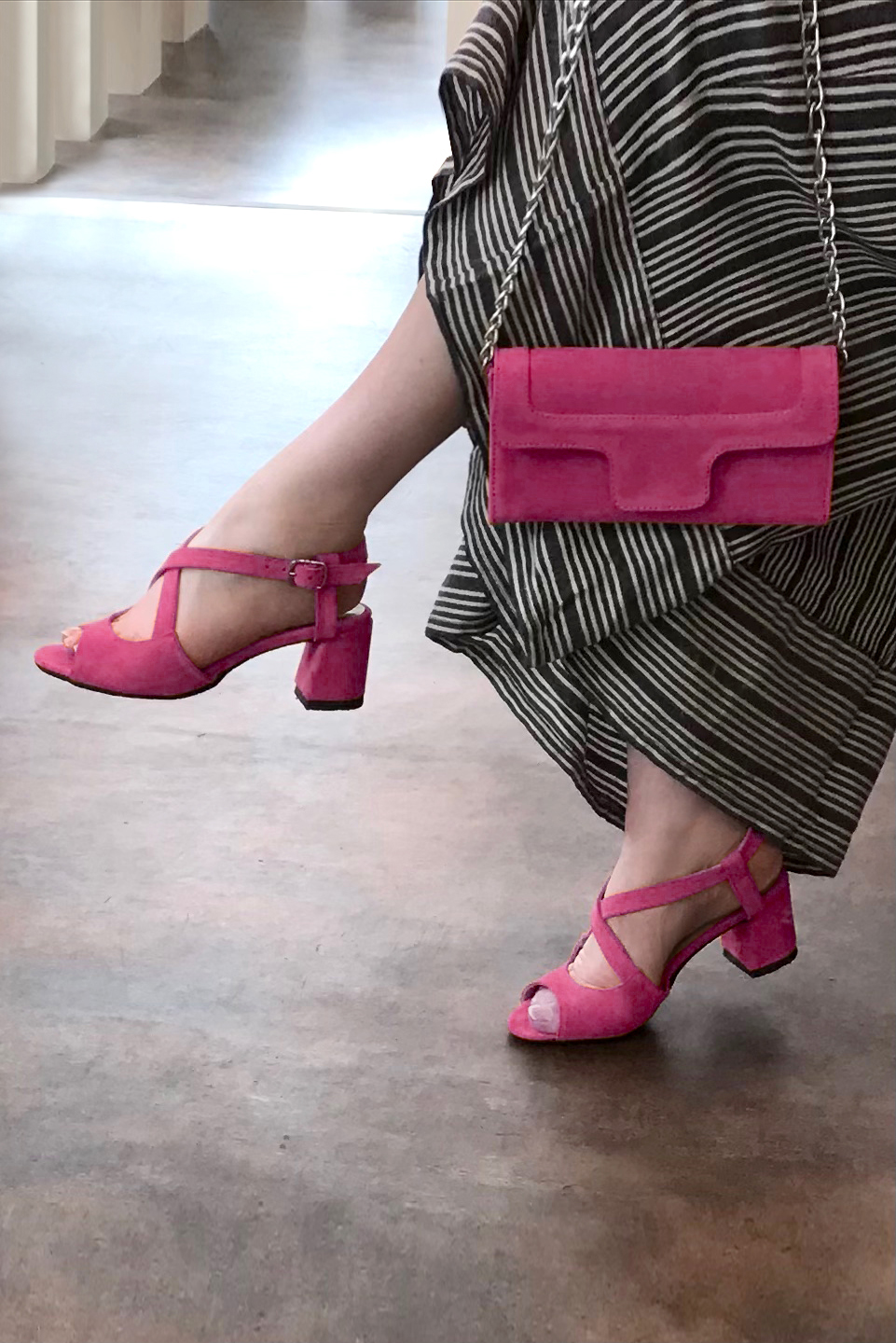 Sandales et ceinture assorties couleur rose fuchsia - Florence KOOIJMAN