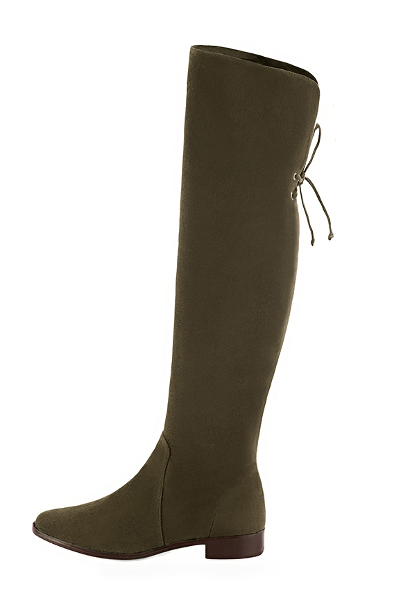 Cuissardes femme en cuir, élégantes et raffinées, réalisées sur mesures, coloris vert kaki. Bout rond. Semelle cuir plat. Mollets fins ou larges. Personnalisation : Choix des cuirs, des couleurs et des talons. - Florence KOOIJMAN