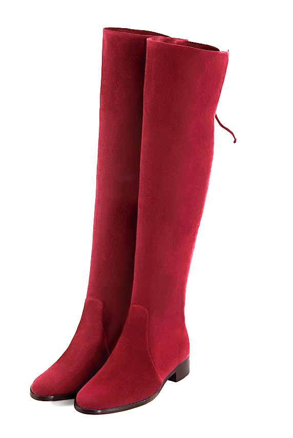 Cuissardes femme en cuir, élégantes et raffinées, réalisées sur mesures, coloris rouge carmin. Bout rond. Semelle cuir plat. Mollets fins ou larges. Personnalisation : Choix des cuirs, des couleurs et des talons. - Florence KOOIJMAN