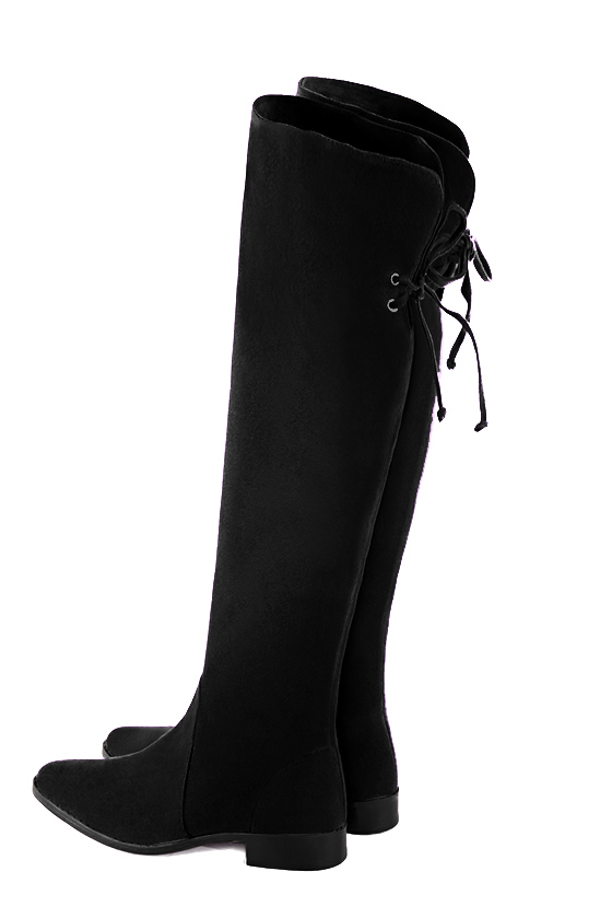 Cuissarde femme : Cuissardes femme en cuir sur mesures couleur noir mat. Bout rond. Semelle cuir talon plat. Vue du dessus - Florence KOOIJMAN