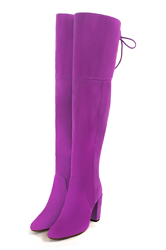 Cuissarde femme : Cuissardes femme en cuir sur mesures couleur violet mauve. Bout rond. Talon haut bottier. Vue avant - Florence KOOIJMAN