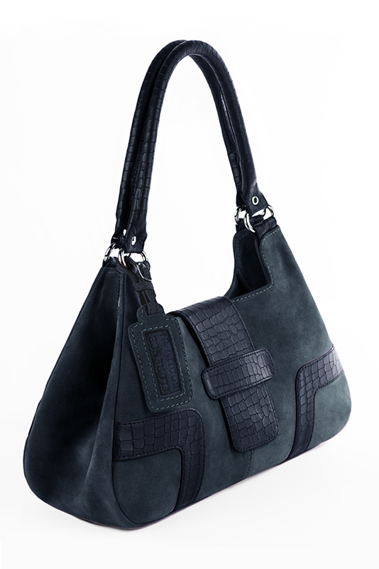 Sac porté à l'épaule habillé femme en cuir bleu marine - Vue porté